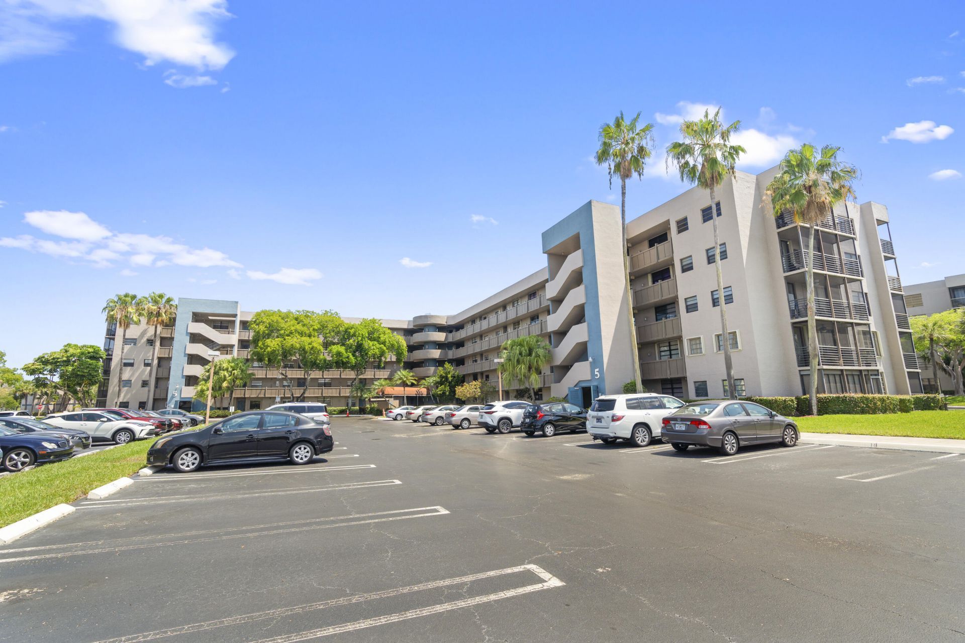 1001 Colony Point Circle, Pembroke Pines, FL 33026 Photo