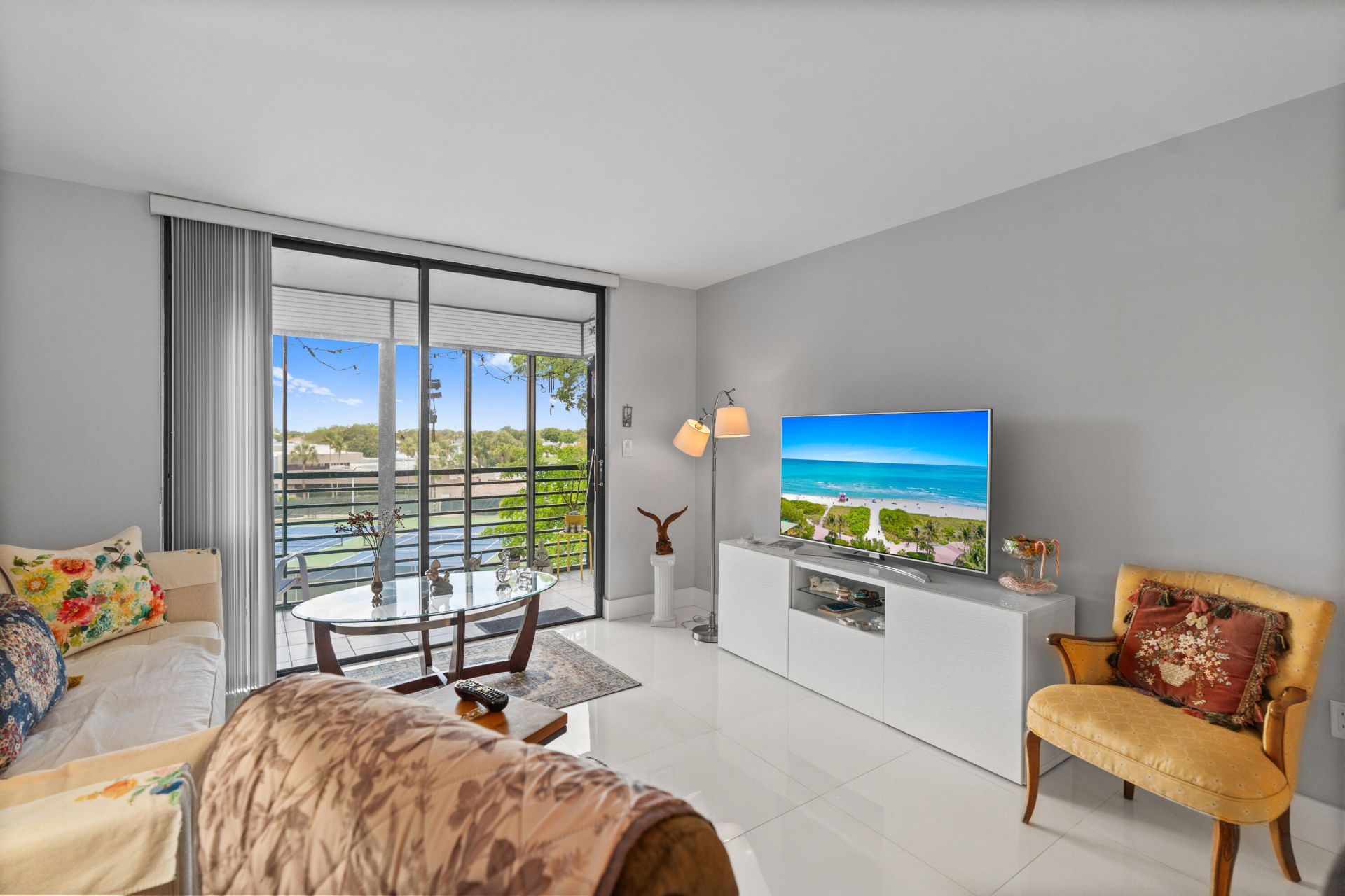 1001 Colony Point Circle, Pembroke Pines, FL 33026 Photo