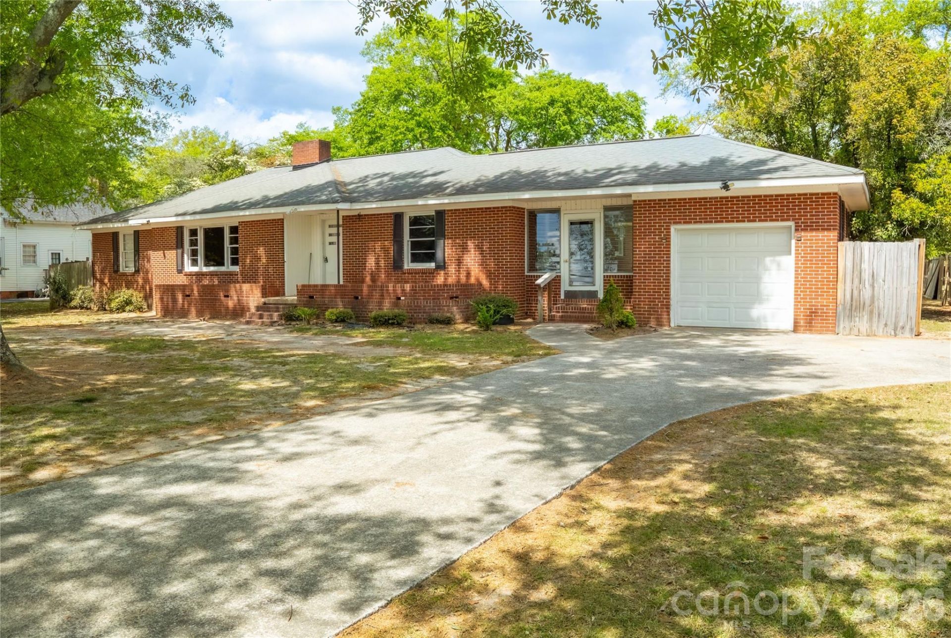 211 E Richland Street, Kershaw, SC 29067 Main Photo