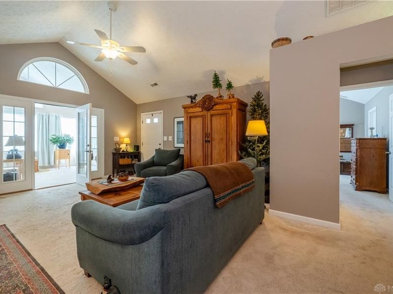 139 Edinburgh Village Drive, Centerville, OH 45458 Photo 5