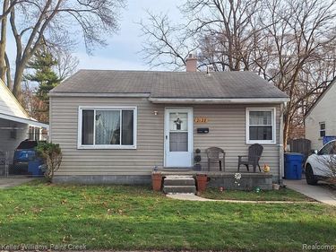 2128 Otis Avenue, Warren, MI 48091