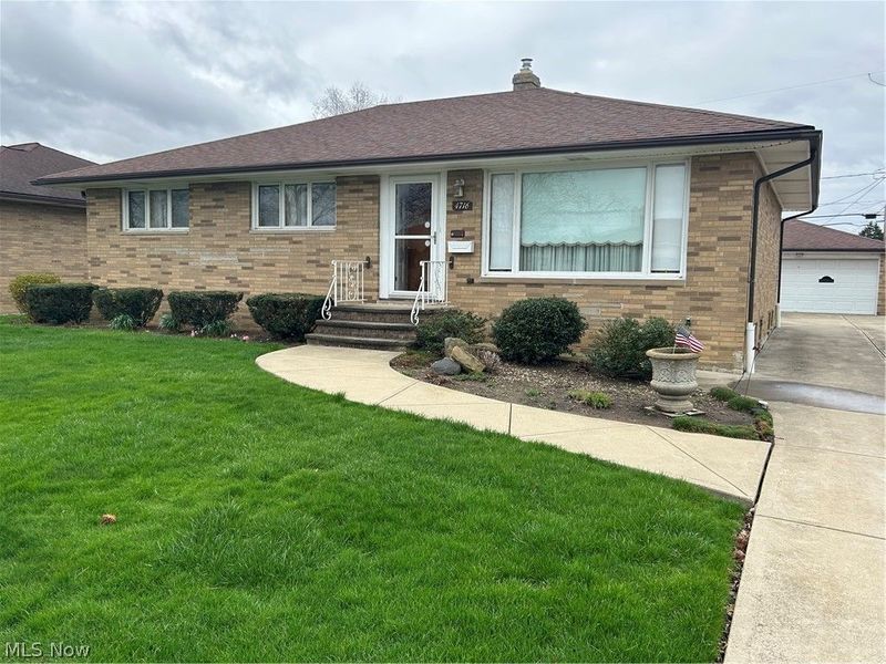 4716 Forest Edge Drive, Brooklyn, OH 44144 Photo 1