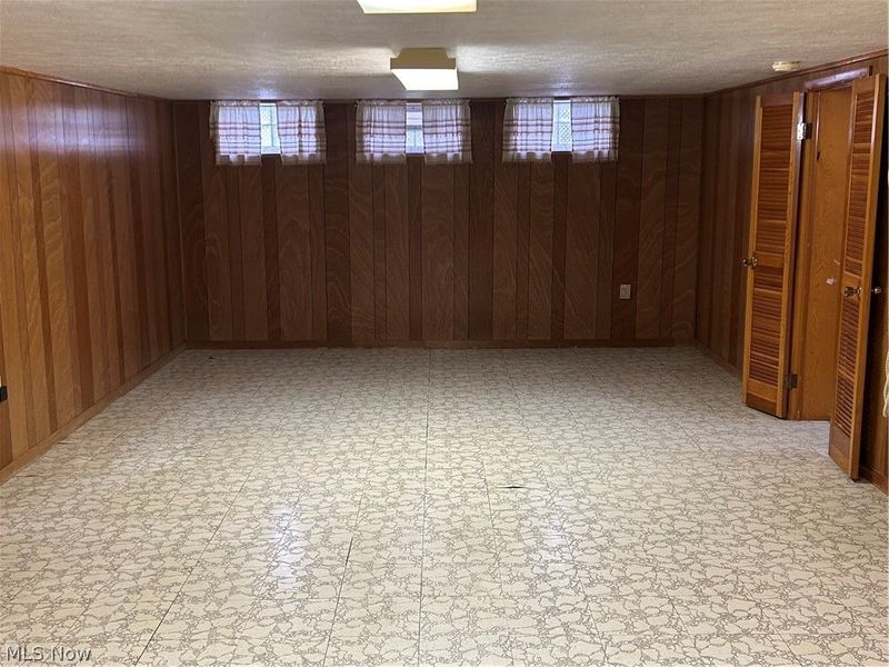 4716 Forest Edge Drive, Brooklyn, OH 44144 Photo 21