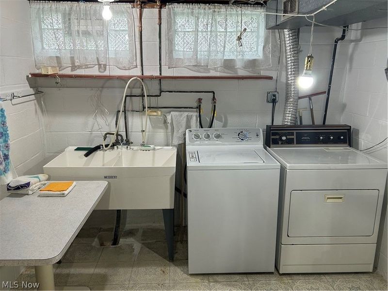 4716 Forest Edge Drive, Brooklyn, OH 44144 Photo 23