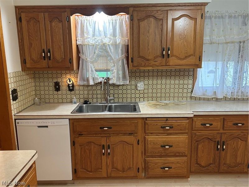 4716 Forest Edge Drive, Brooklyn, OH 44144 Photo 5