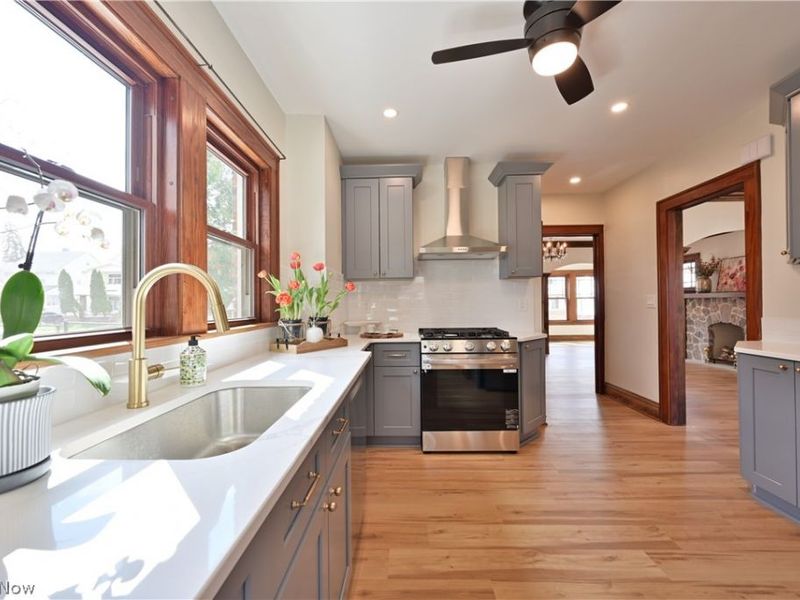 2163 Waterbury Road, Lakewood, OH 44107 Photo 14