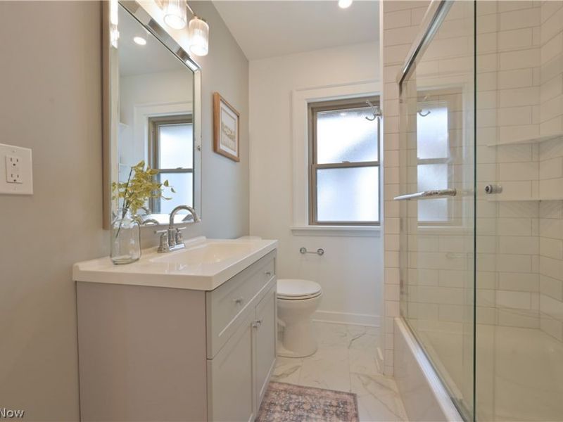 2163 Waterbury Road, Lakewood, OH 44107 Photo 25