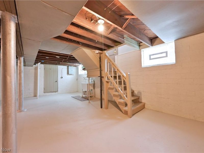 2163 Waterbury Road, Lakewood, OH 44107 Photo 36