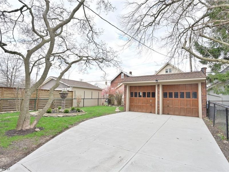 2163 Waterbury Road, Lakewood, OH 44107 Photo 37