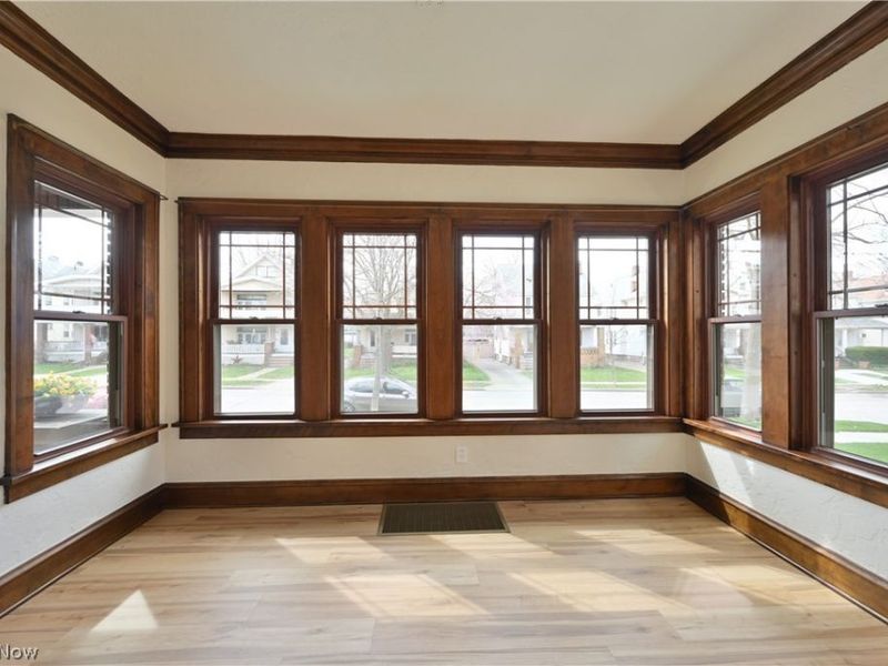 2163 Waterbury Road, Lakewood, OH 44107 Photo 9