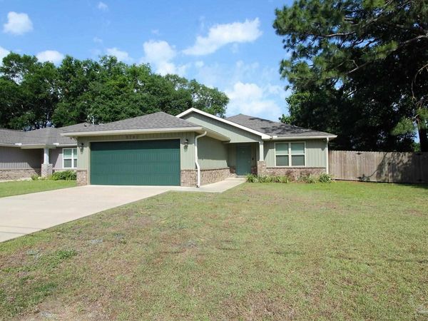 5740 San Gabriel Dr, Pensacola, FL 32504