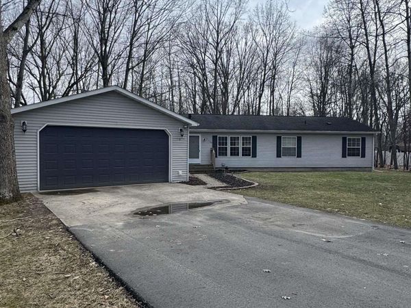 2006 Duquesa Court, Lake Isabella, MI 48893