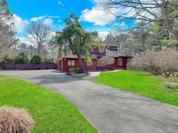 6 Liberty Lane, Miller Place, NY 11764