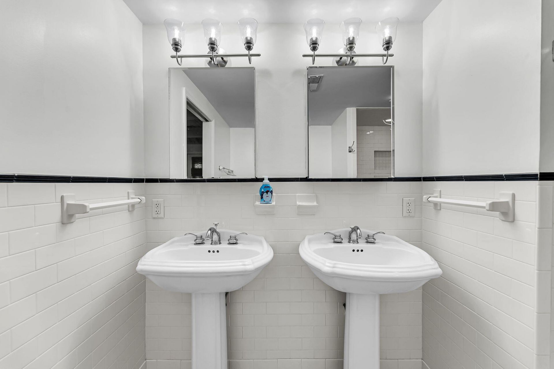 706 Sterling Drive Photo 13