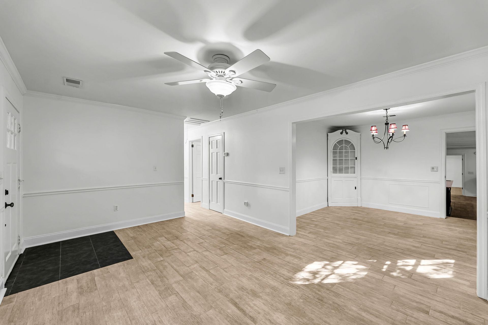 706 Sterling Drive Photo 16