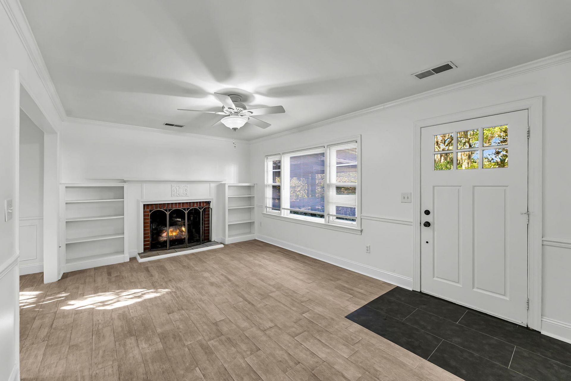 706 Sterling Drive Photo 17