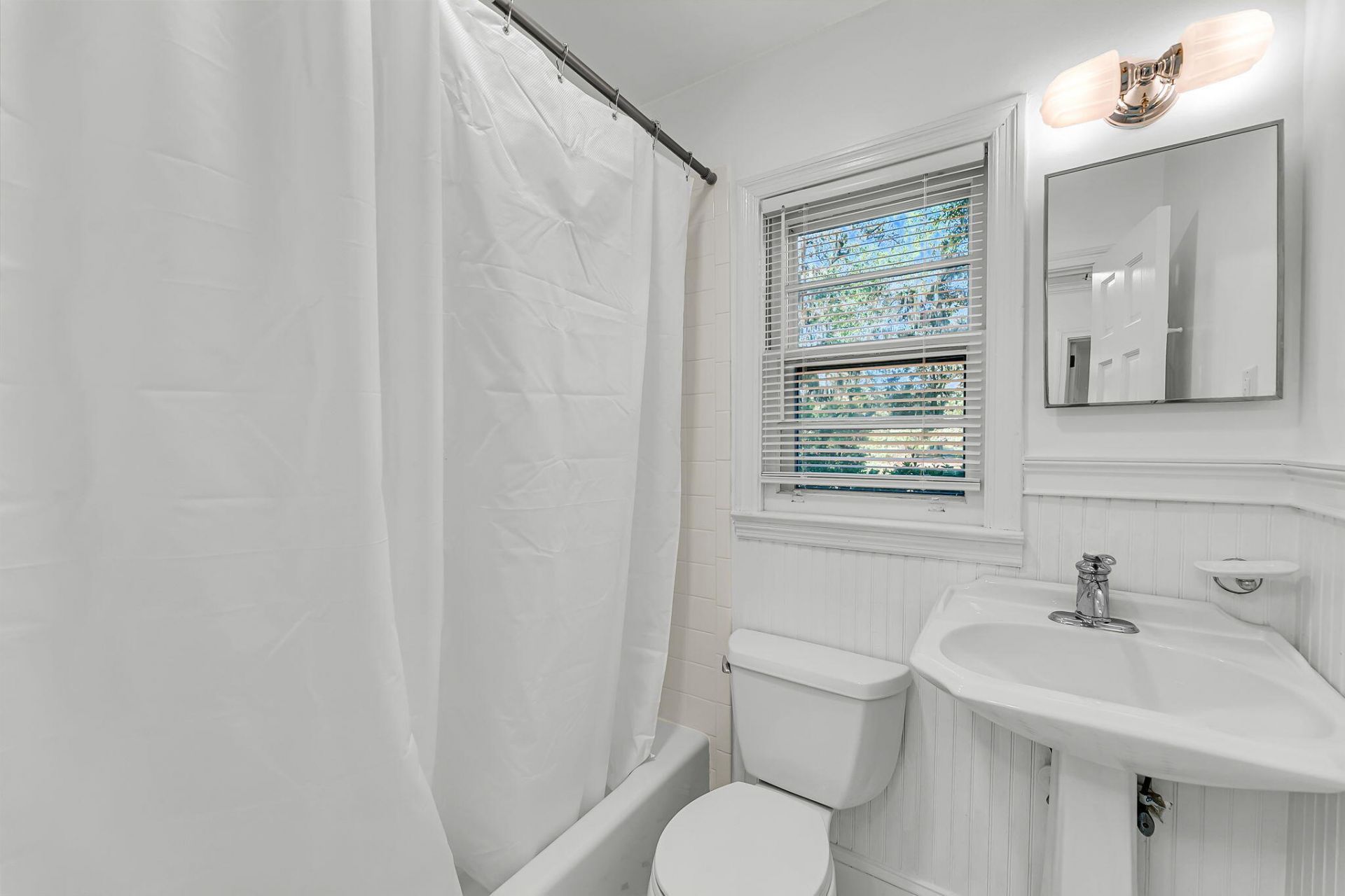 706 Sterling Drive Photo 22