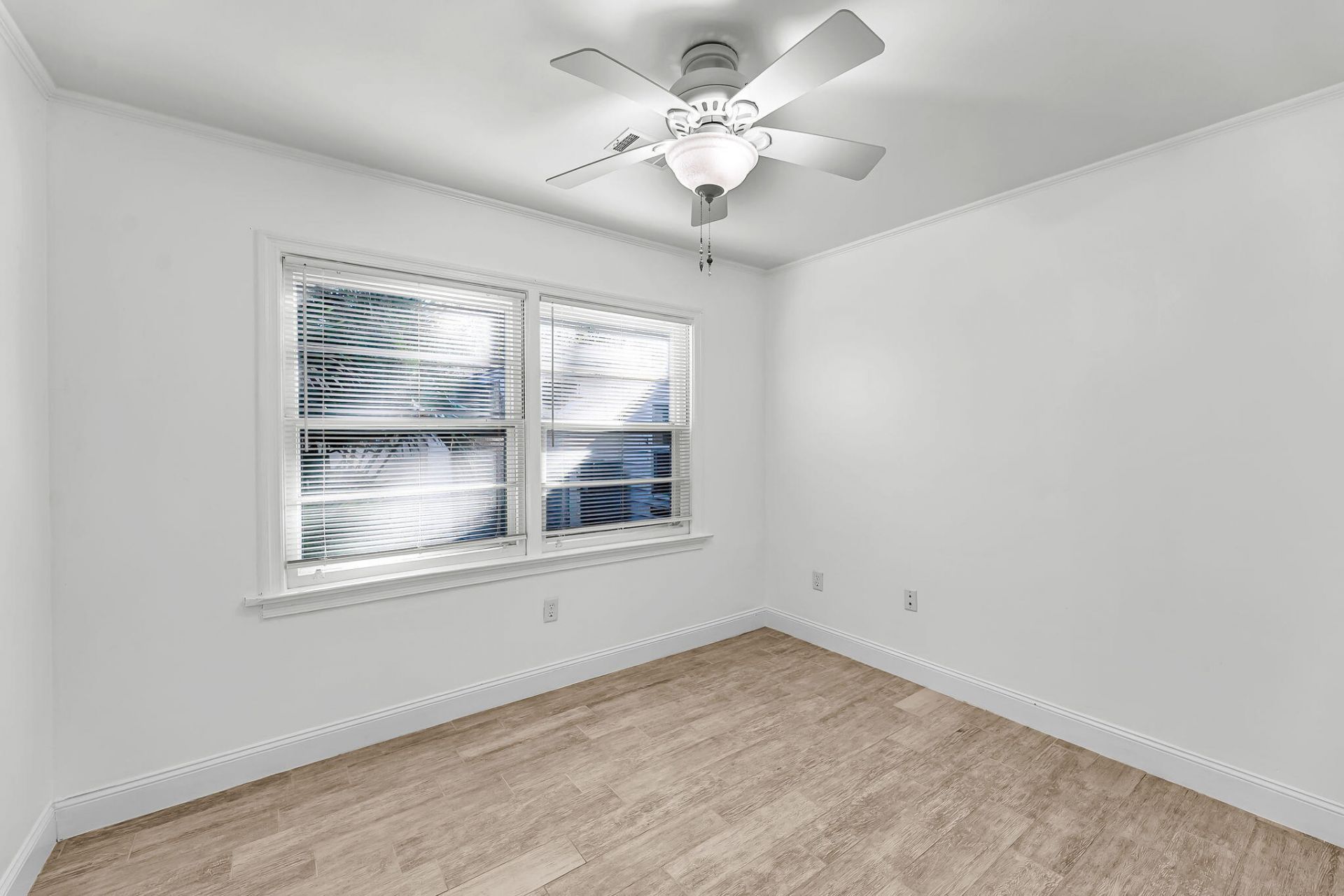 706 Sterling Drive Photo 26