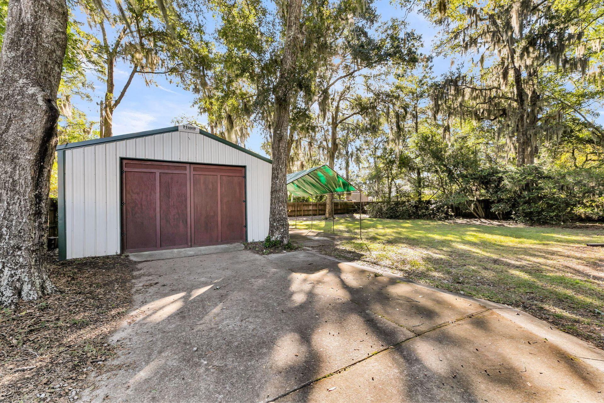 706 Sterling Drive Photo 4