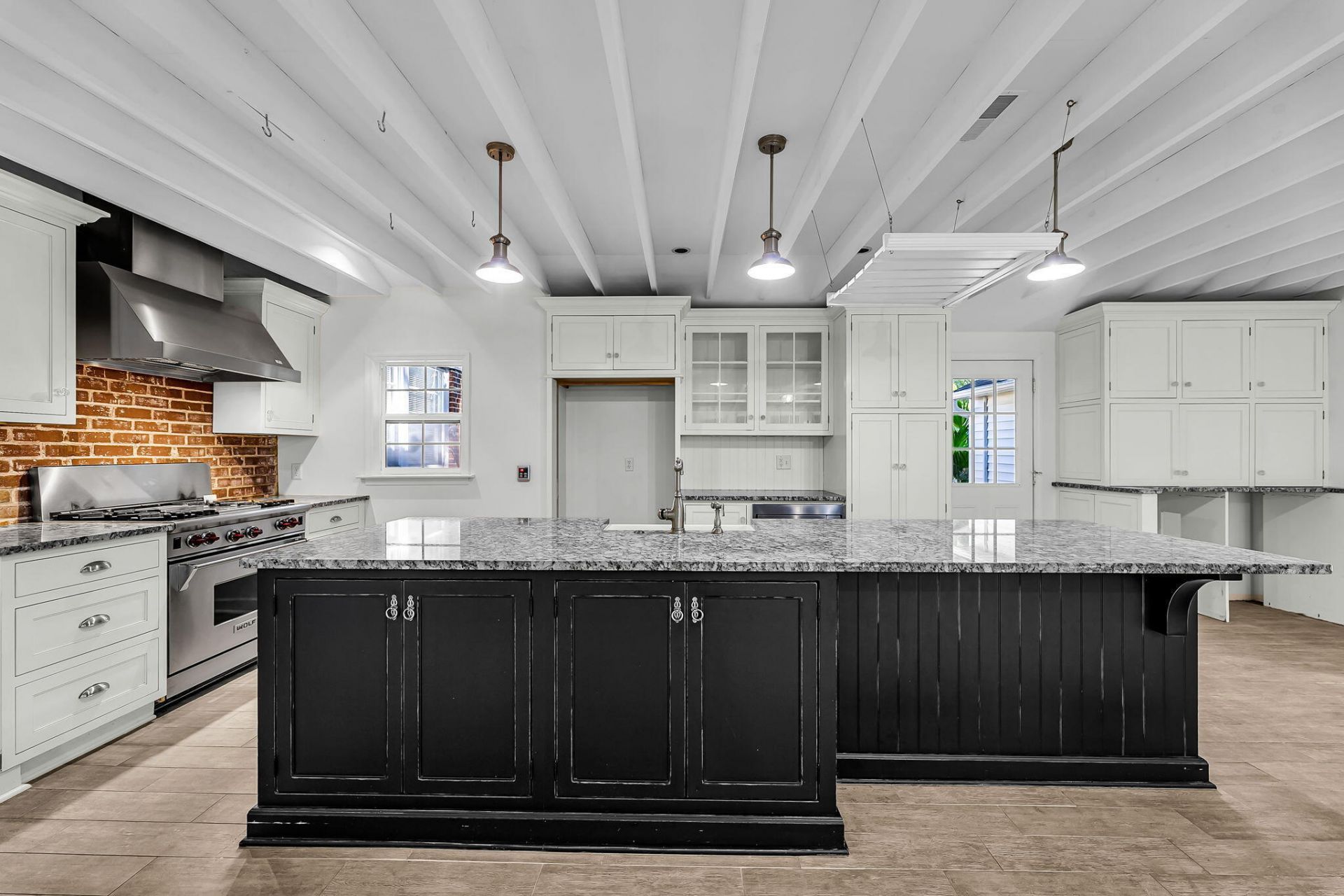 706 Sterling Drive Photo 5