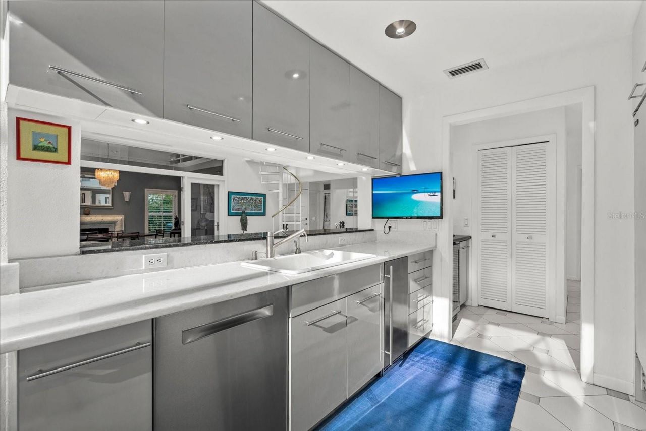 4891 Peregrine Point E, Sarasota, FL 34231 Photo