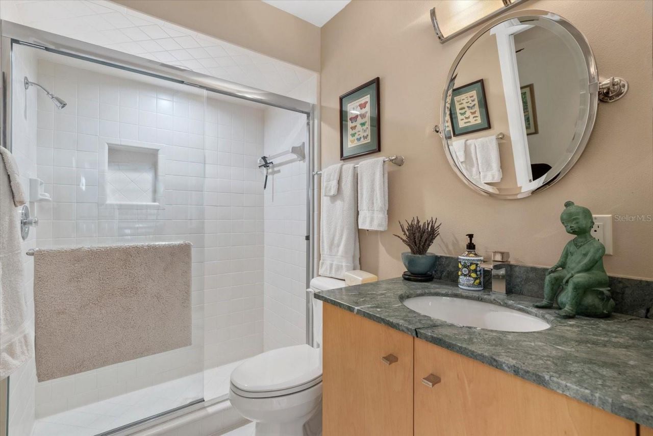 4891 Peregrine Point E, Sarasota, FL 34231 Photo