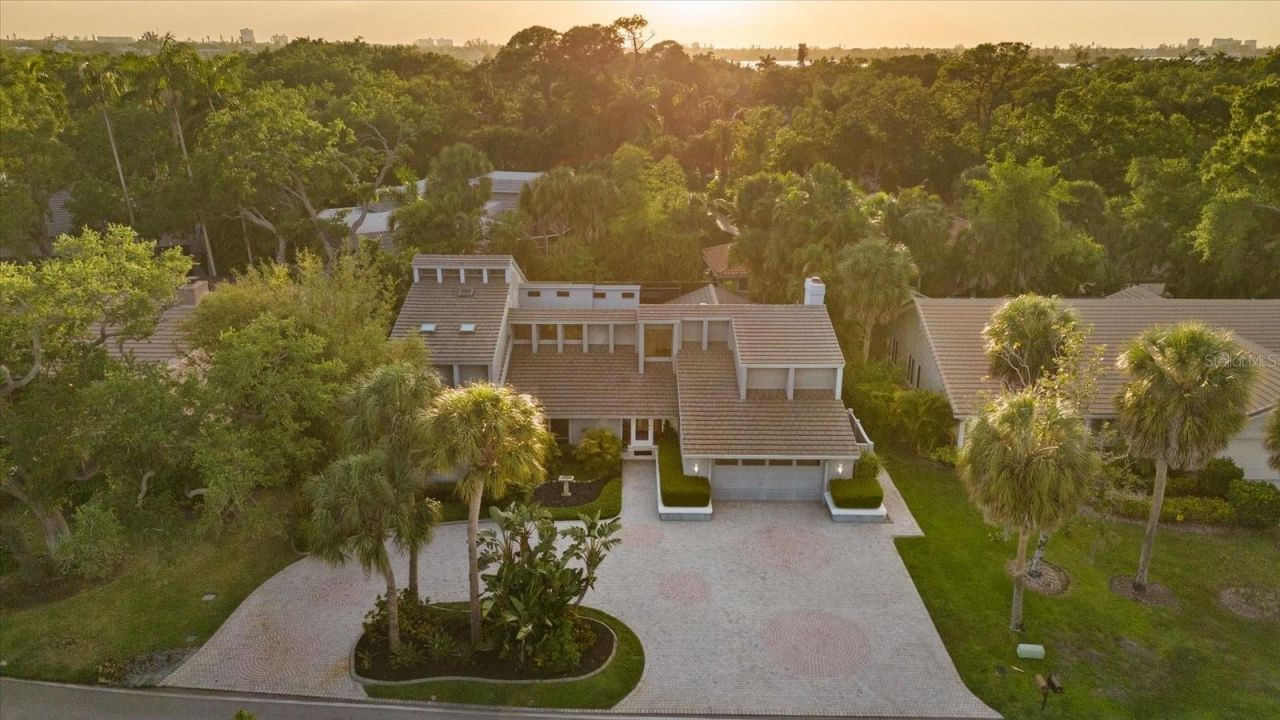 4891 Peregrine Point E, Sarasota, FL 34231 Photo