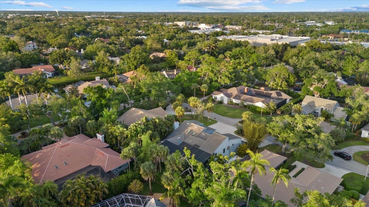4891 Peregrine Point E, Sarasota, FL 34231 Photo