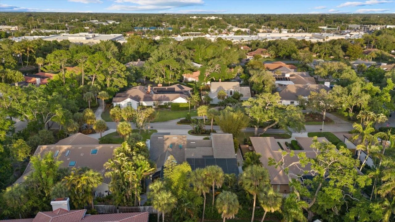 4891 Peregrine Point E, Sarasota, FL 34231 Photo