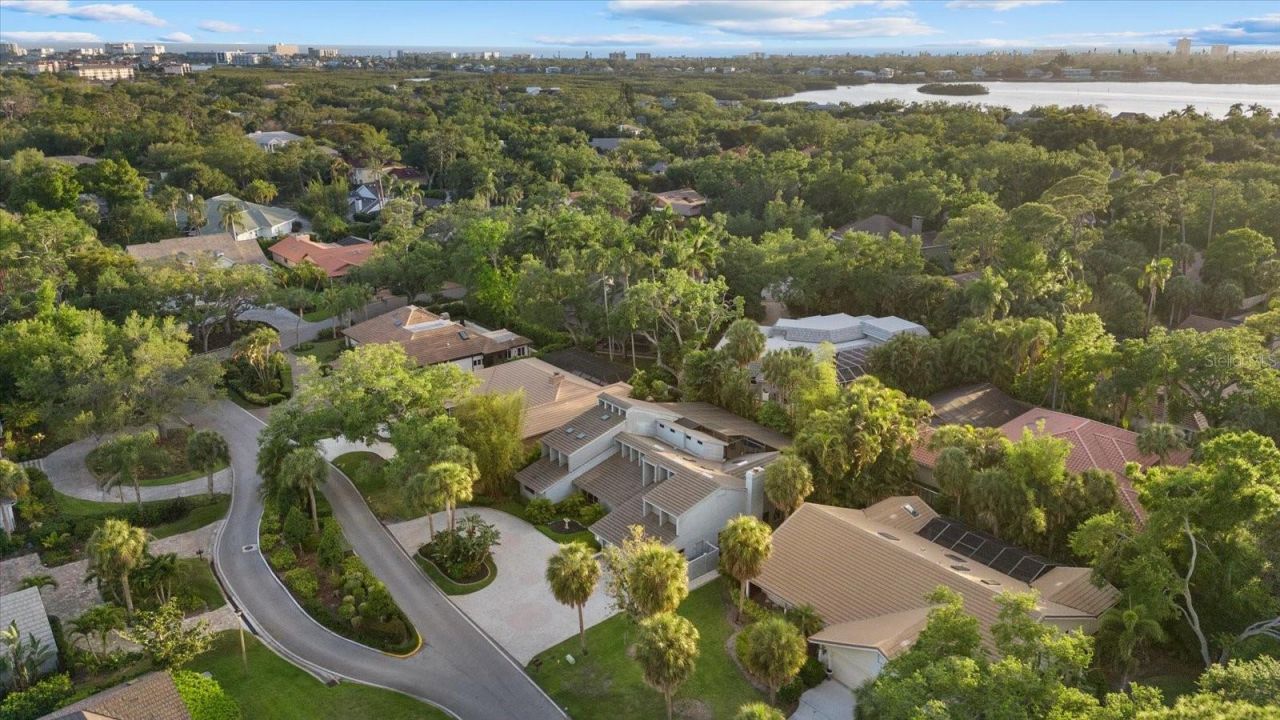 4891 Peregrine Point E, Sarasota, FL 34231 Photo