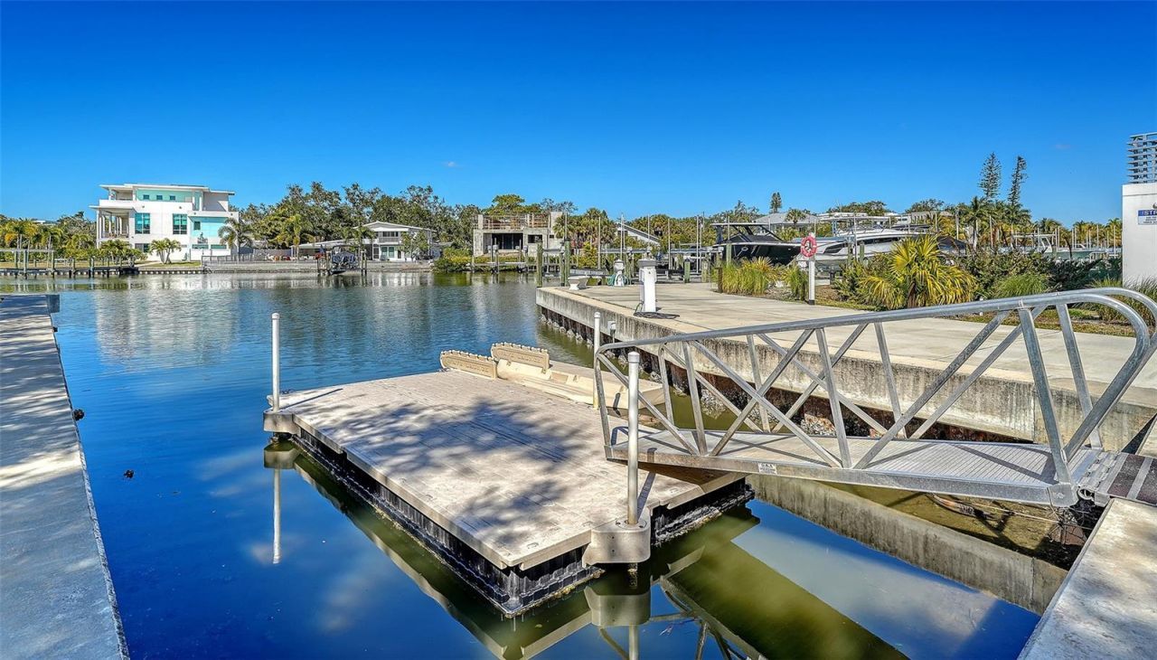 1709 N Tamiami Trail, Unit 522, Sarasota, FL 34234 Photo