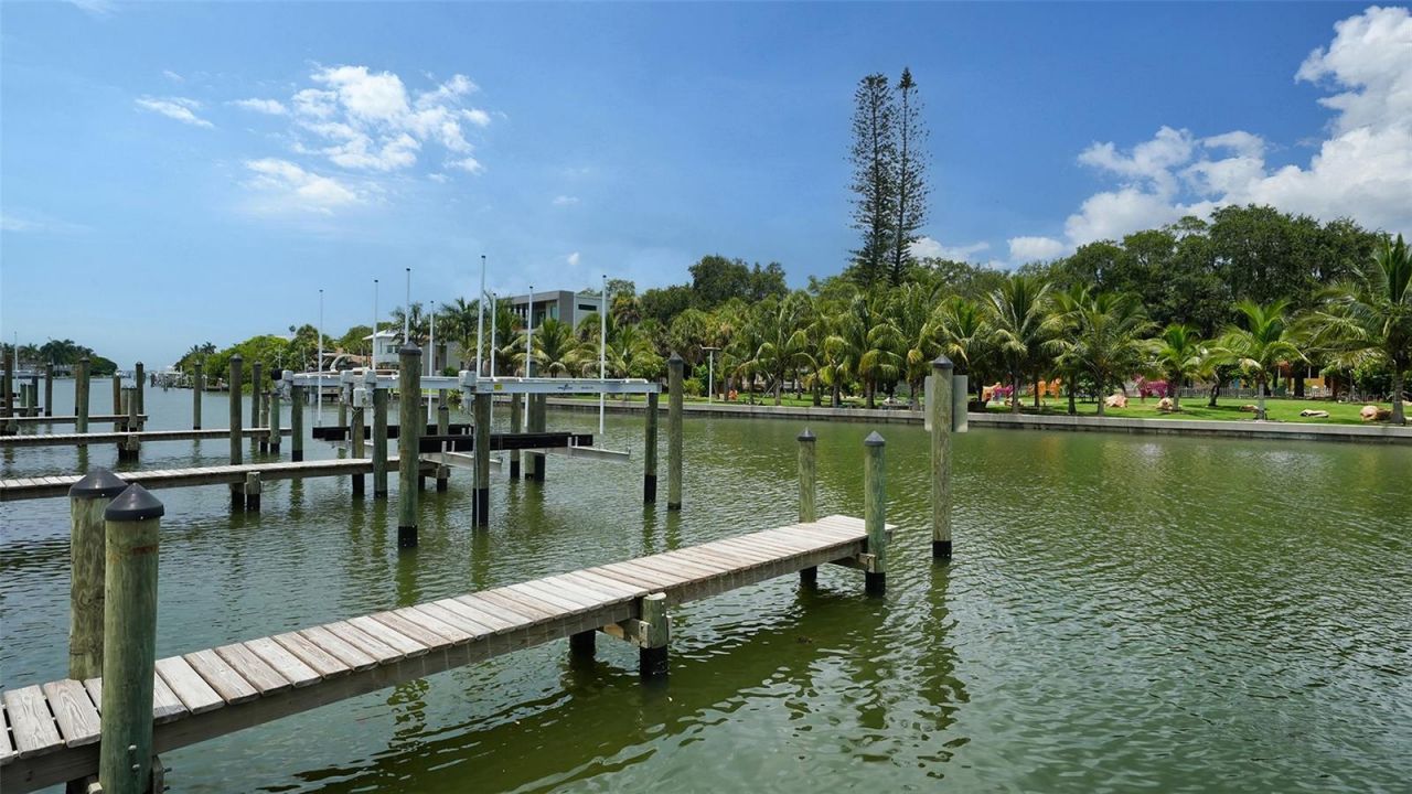 1709 N Tamiami Trail, Unit 522, Sarasota, FL 34234 Photo