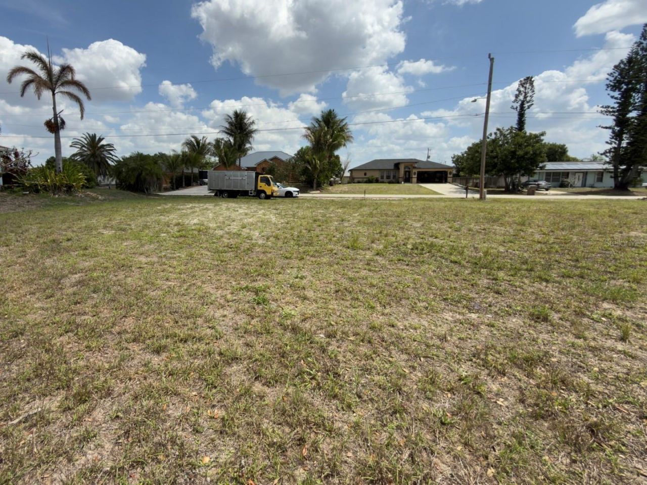 2206 NE 1st Place, Cape Coral, FL 33909 Photo