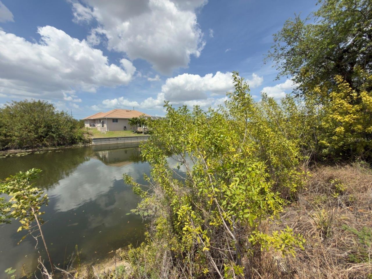 2206 NE 1st Place, Cape Coral, FL 33909 Photo