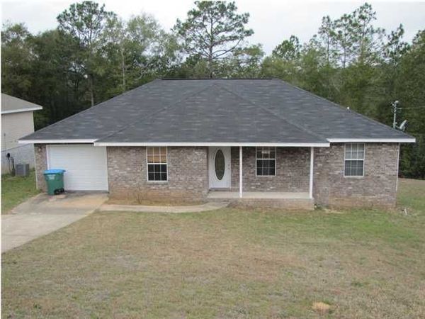 301 Lakeview Drive, Crestview, FL 32536
