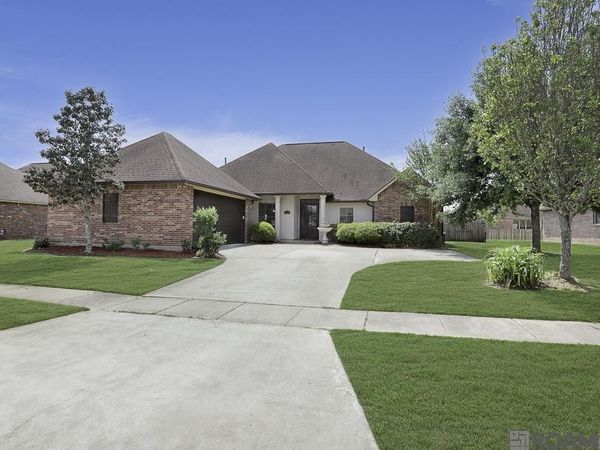 2970 Majestic Oaks Ave, Zachary, LA 70791