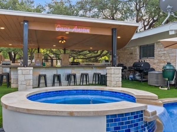 13204 Onion Creek DR , Manchaca, TX 78652