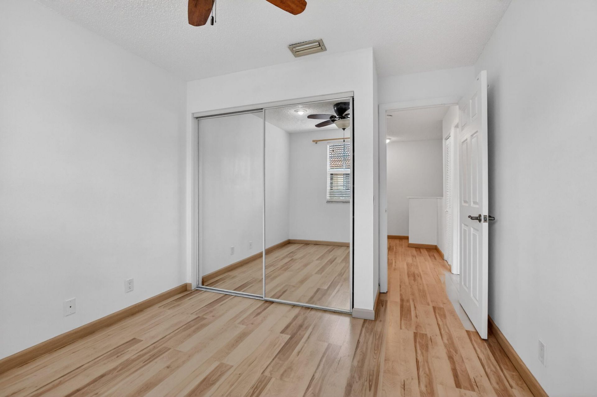 6671 Via Regina, Unit 6671, Boca Raton, FL 33433 Photo