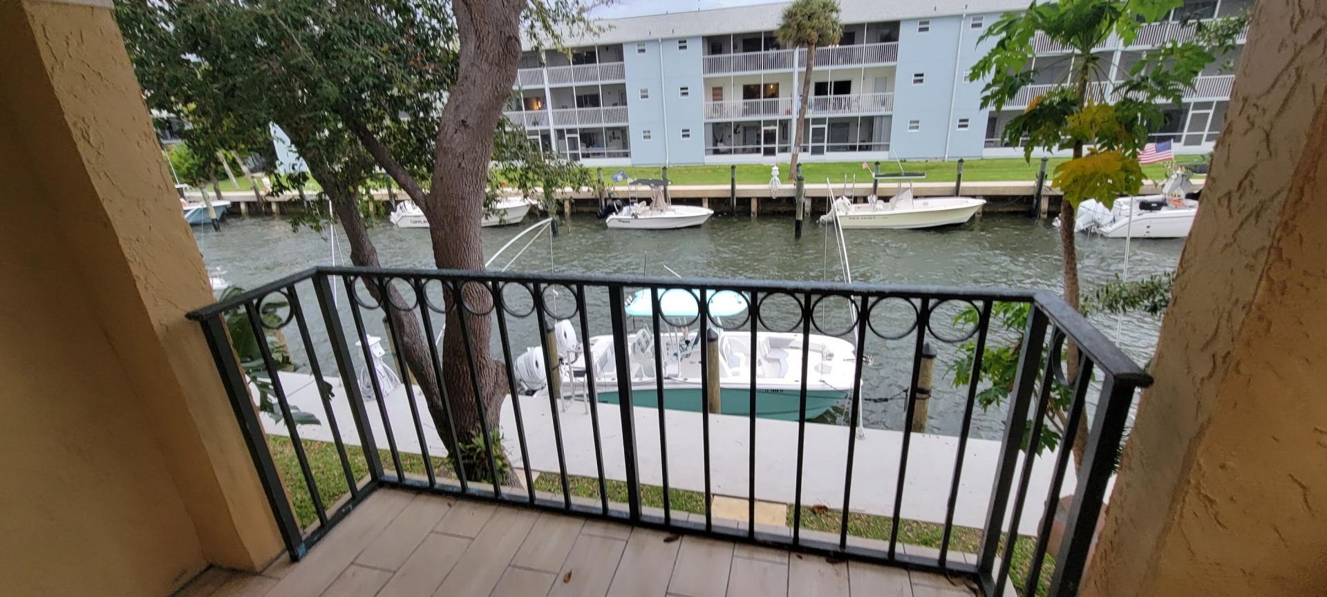 1125 Lake Shore Drive, Unit 202, Lake Park, FL 33403 Photo
