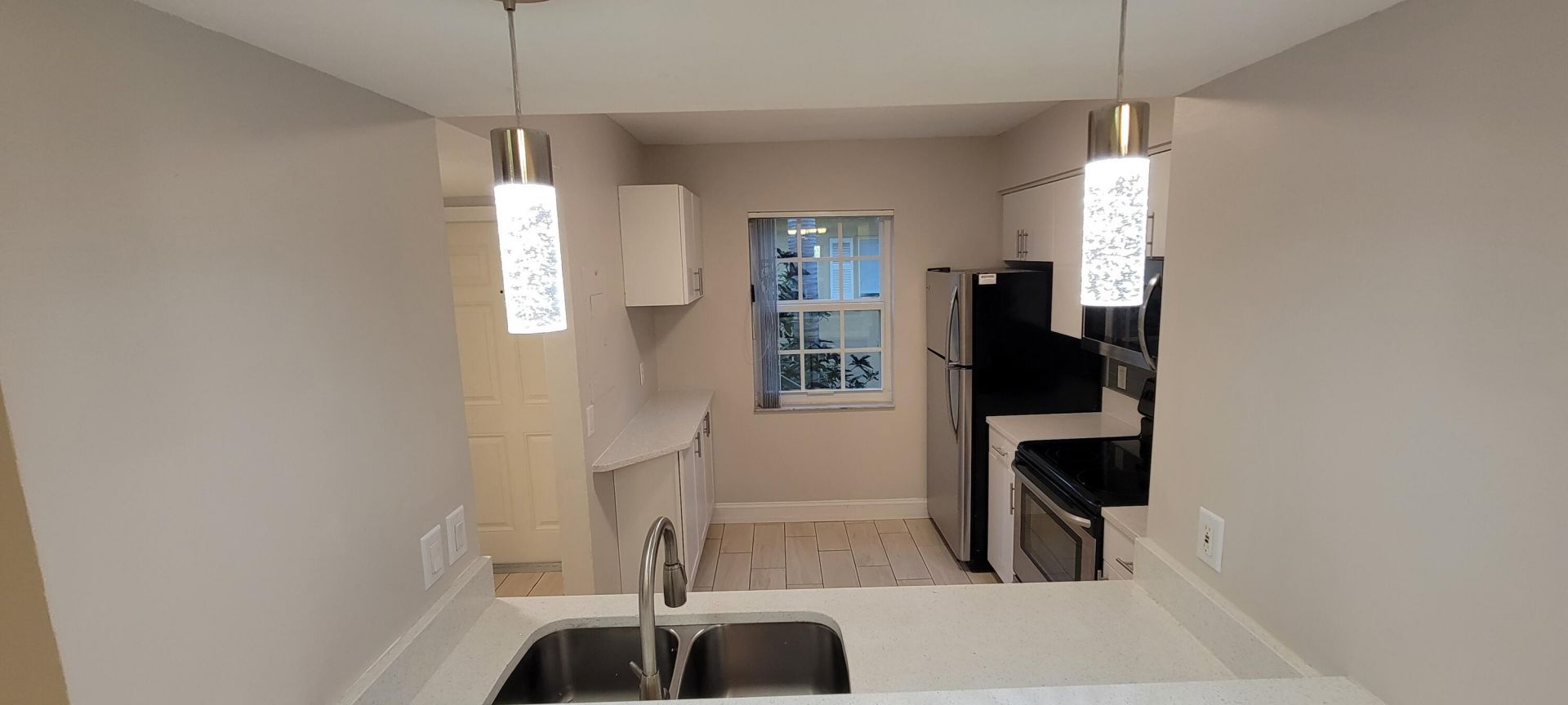 1125 Lake Shore Drive, Unit 202, Lake Park, FL 33403 Photo