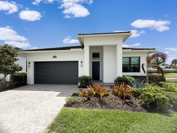 2744 SE Ashfield Drive, Port Saint Lucie, FL 34984