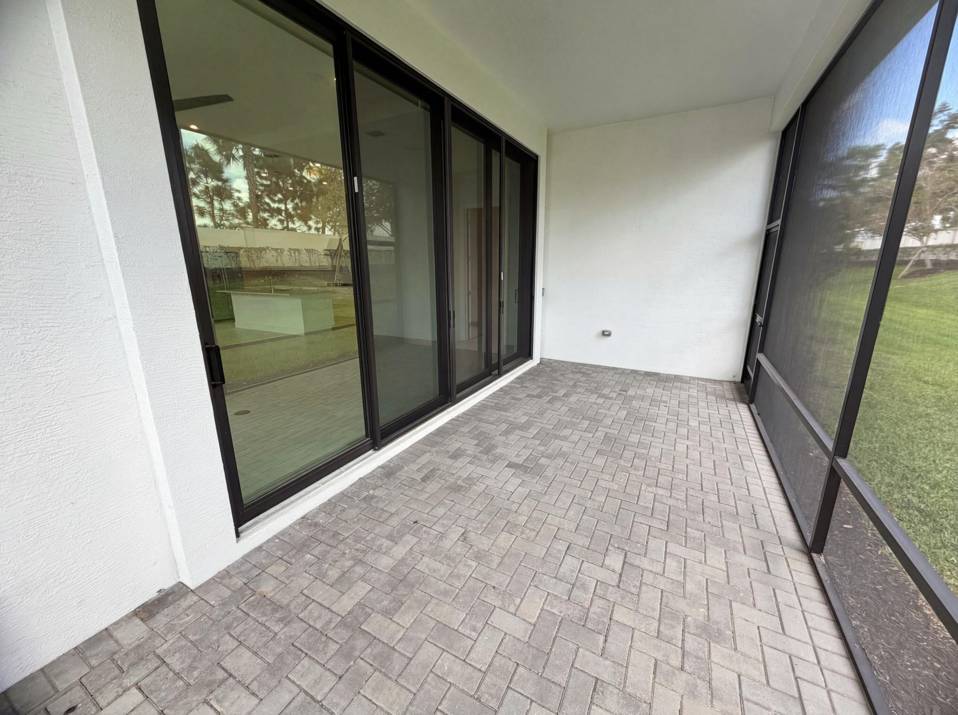 2744 SE Ashfield Drive, Port Saint Lucie, FL 34984 Photo