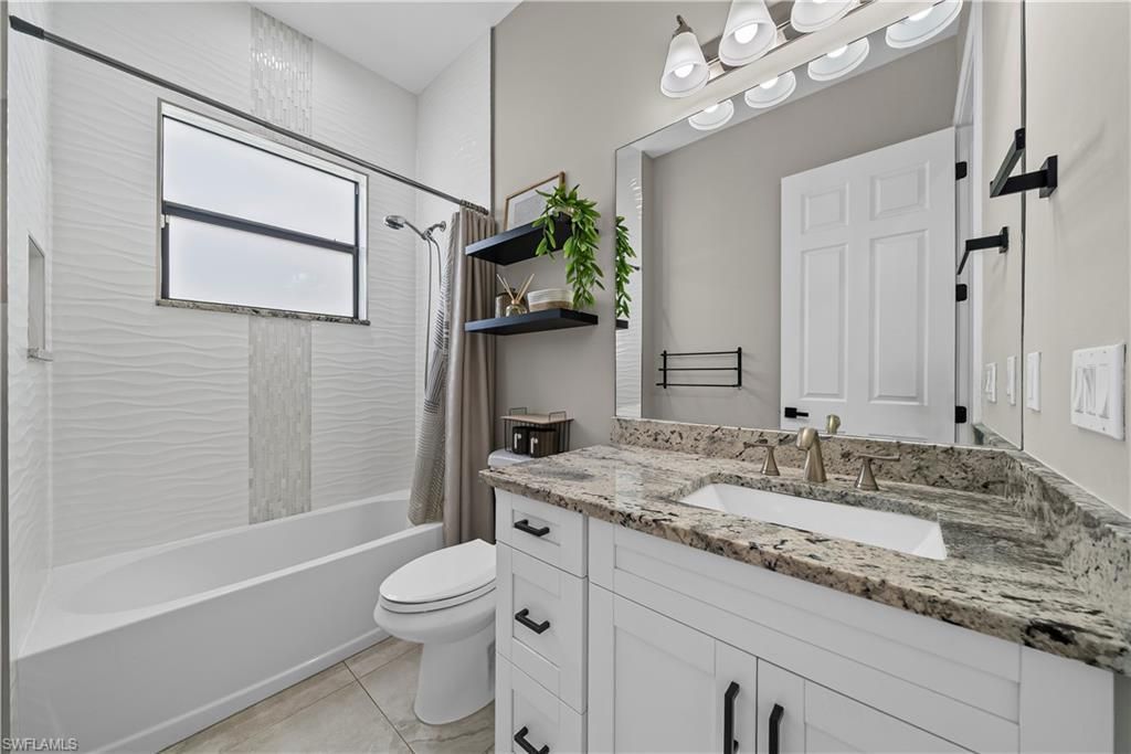 4498 8th St Ne, Naples, FL 34120 Photo