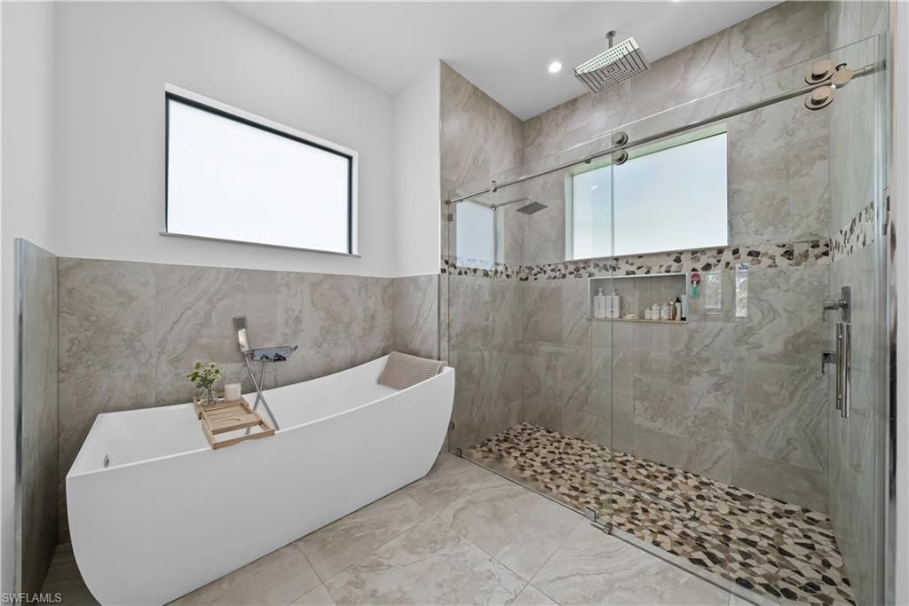 4498 8th St Ne, Naples, FL 34120 Photo