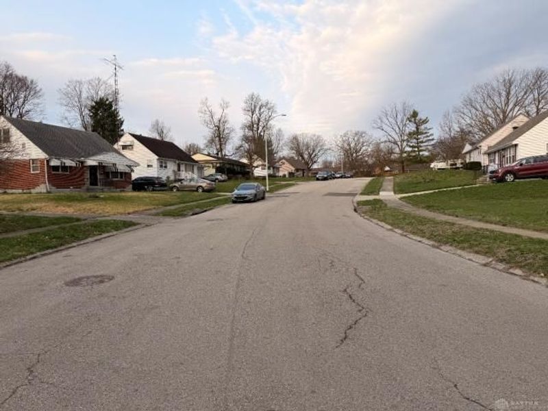 1098 Rydale Road, Dayton, OH 45405 Photo 4