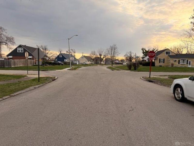 1098 Rydale Road, Dayton, OH 45405 Photo 5