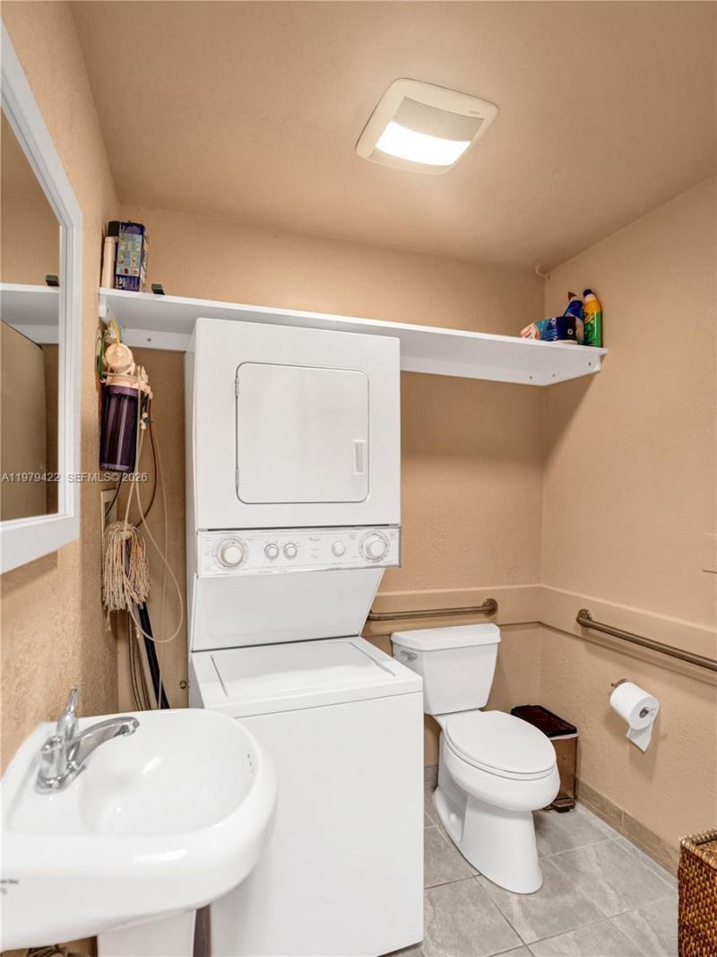 1143 NE 7th Ave, Fort Lauderdale, FL 33304 Photo