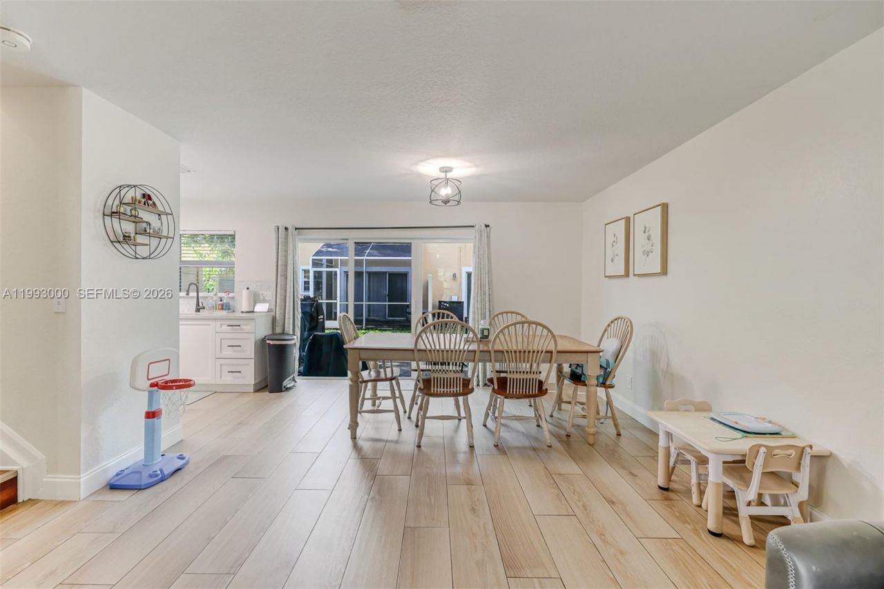 8730 SW 21st St, Miramar, FL 33025 Photo