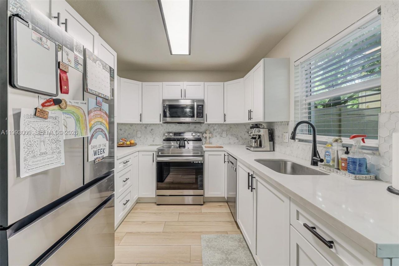 8730 SW 21st St, Miramar, FL 33025 Photo