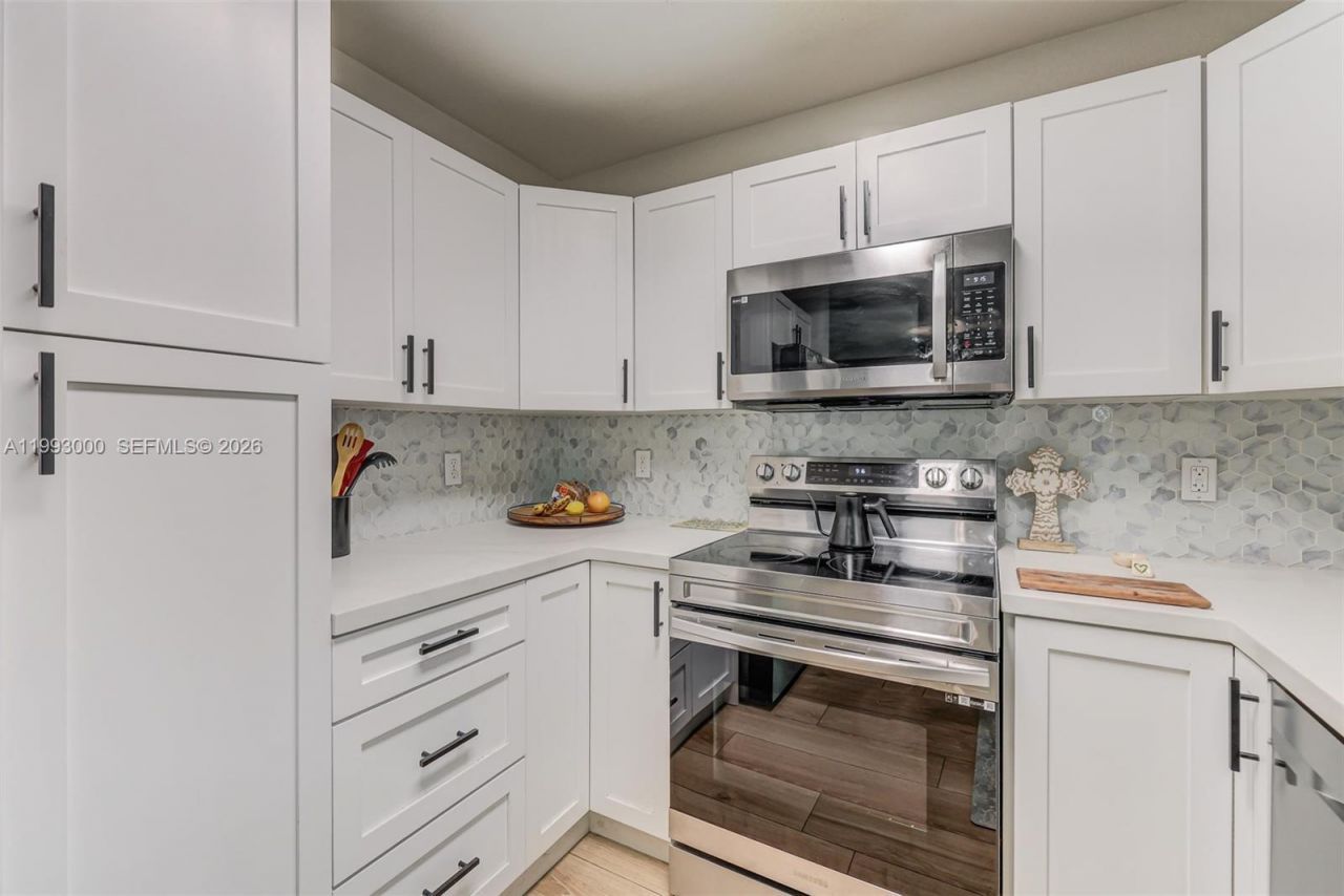 8730 SW 21st St, Miramar, FL 33025 Photo